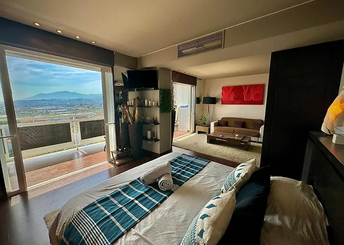 Con Vistas Al Mar En Nueva Andalucia Marbella